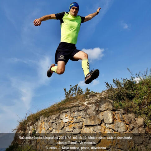 Tomáš Lubelec - Vo vzduchu. 3. miesto, Ružomberčania fotografujú VI., 2021.